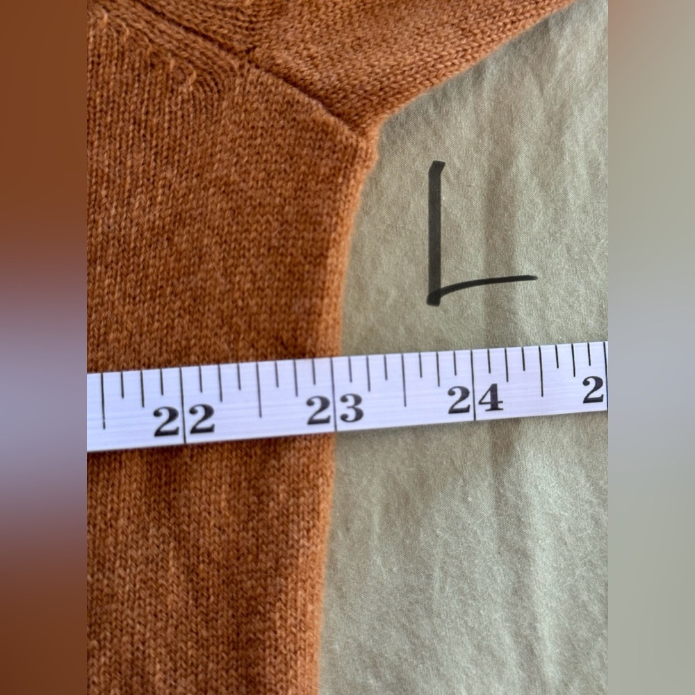 NWOT JCrew Cashmere crewneck sweater - Picture 3 of 5